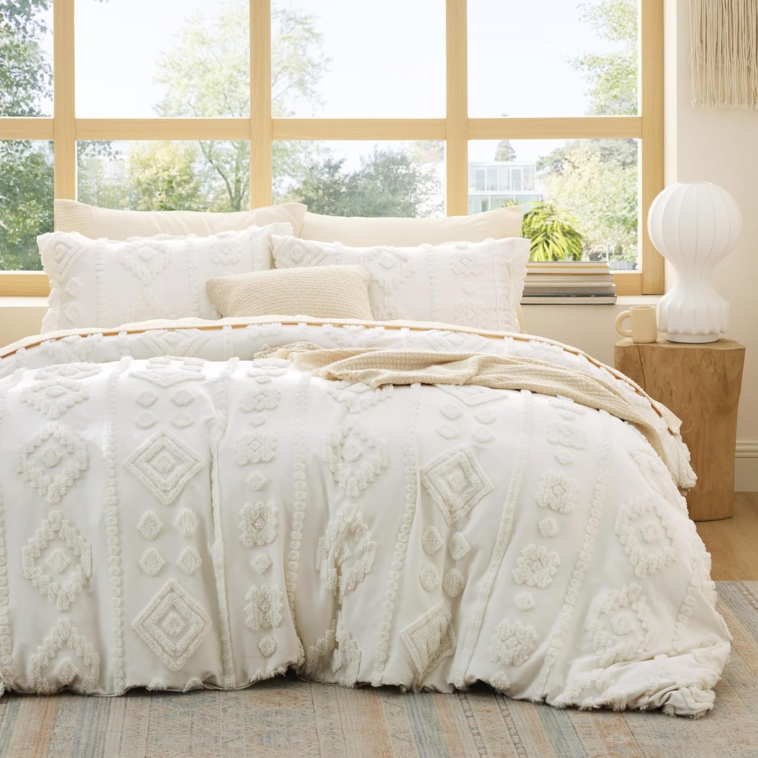 Bedsure Boho Duvet Cover Queen Size – Tufted Boho Bedding, Farmhouse-Style Distressed Vintage Embroidery Bedding for All Seasons, 3 Pieces, 1 Soft Jacquard Queen Comforter Cover and 2 Pillow Shams