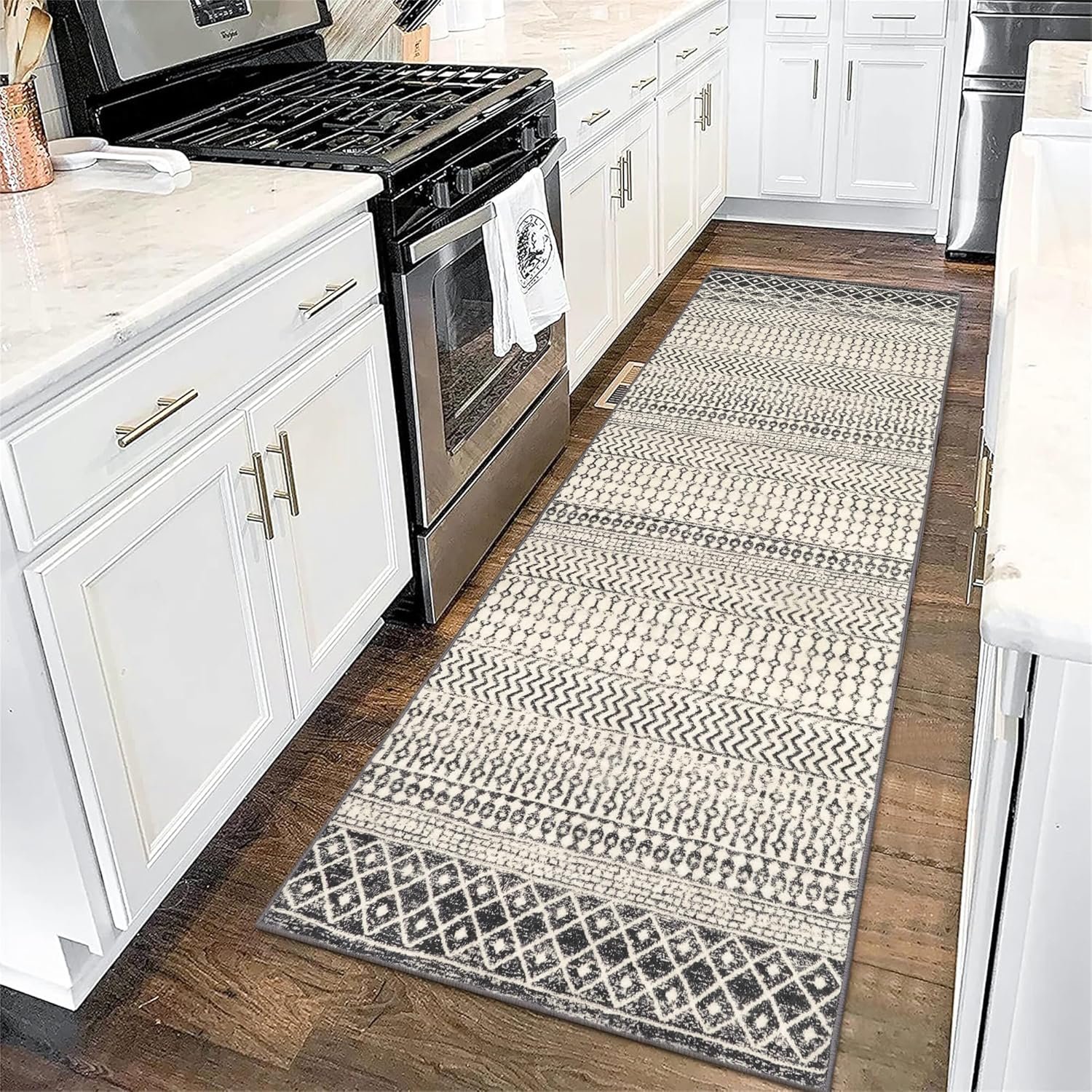 Moroccan Washable Runner Rug, 2×6 Ultra Soft Non-Slip Vintage Boho Hallway Kitchen Runner Rug Floor Carpet for Bedroom Bathroom Laundry Living Room