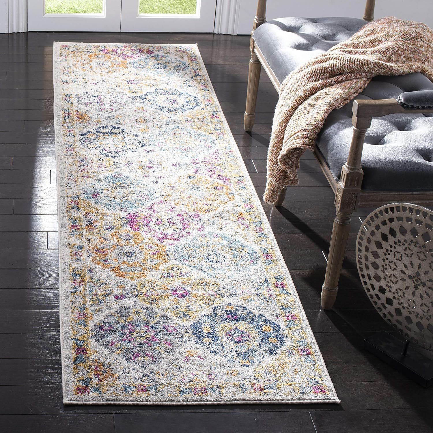 SAFAVIEH Madison Collection Runner Rug – 2’3″ x 14′, Cream & Multi, Boho Chic Distressed Design, Non-Shedding & Easy Care, Ideal for High Traffic Areas in Living Room, Bedroom (MAD611B)