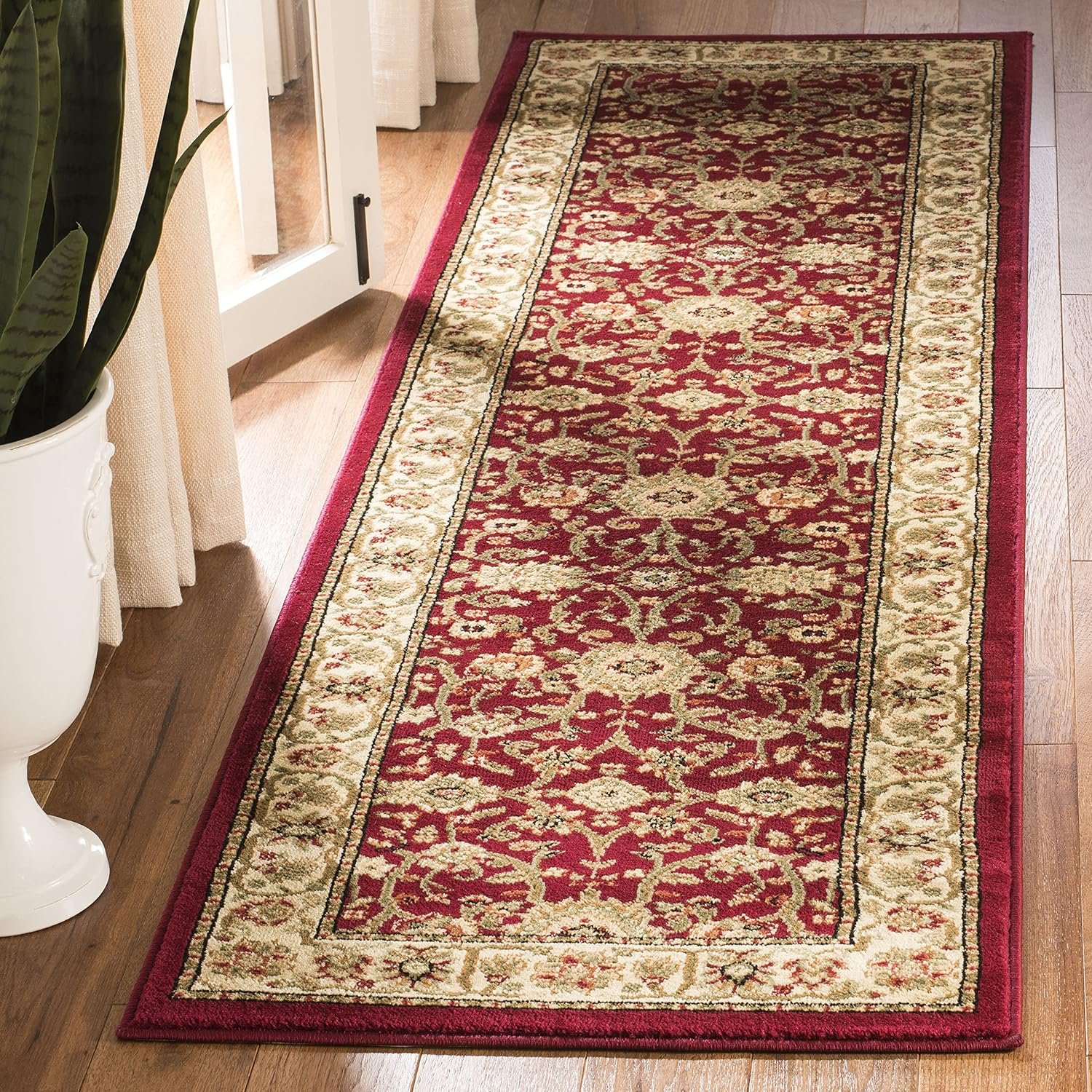 SAFAVIEH Lyndhurst Collection Runner Rug – 2’3″ x 6′, Red & Ivory, Traditional Oriental Design, Non-Shedding & Easy Care, Ideal for High Traffic Areas in Living Room, Bedroom (LNH212F)